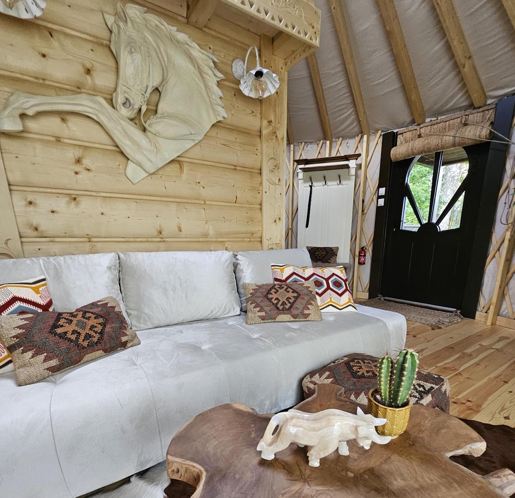Jurta Na Wypasie - Luksusowy Namiot Z Widokiem Na Gory - Jacuzzi, Sauna, Split Ac, Private, Star View Zakopane Dış mekan fotoğraf