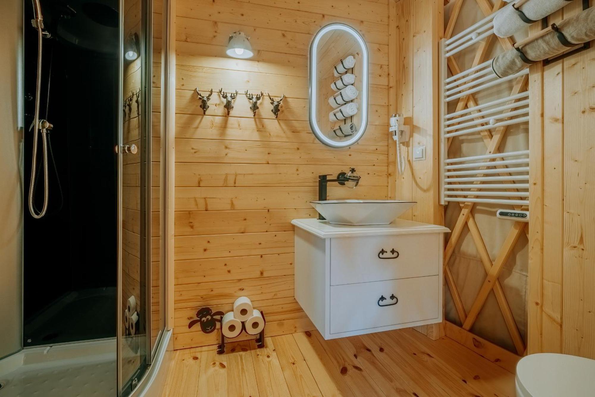 Jurta Na Wypasie - Luksusowy Namiot Z Widokiem Na Gory - Jacuzzi, Sauna, Split Ac, Private, Star View Zakopane Dış mekan fotoğraf