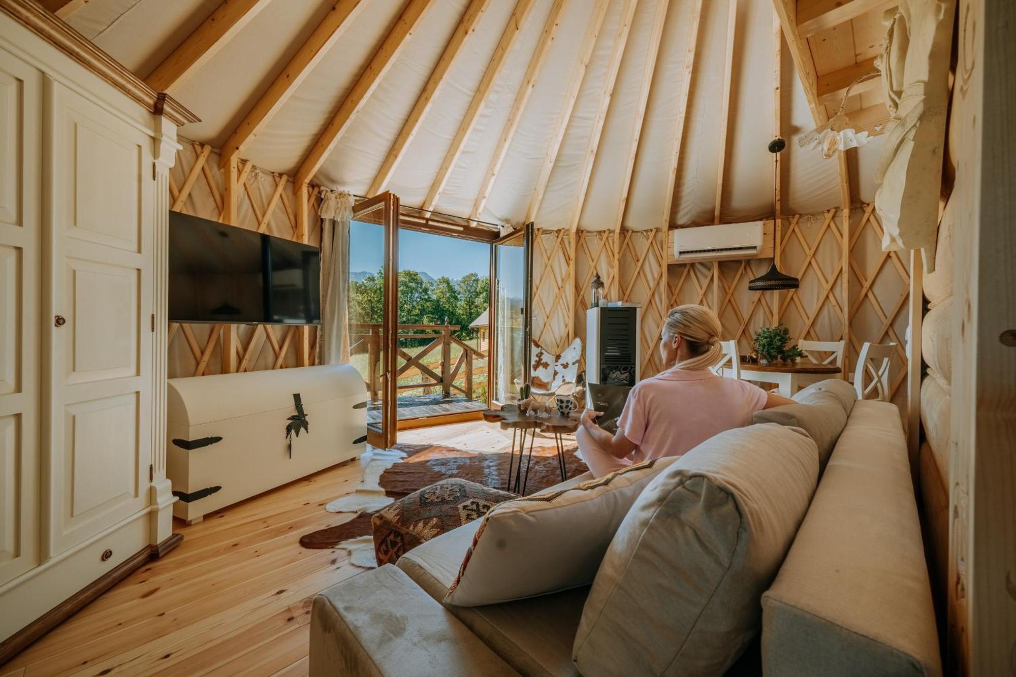 Jurta Na Wypasie - Luksusowy Namiot Z Widokiem Na Gory - Jacuzzi, Sauna, Split Ac, Private, Star View Zakopane Dış mekan fotoğraf